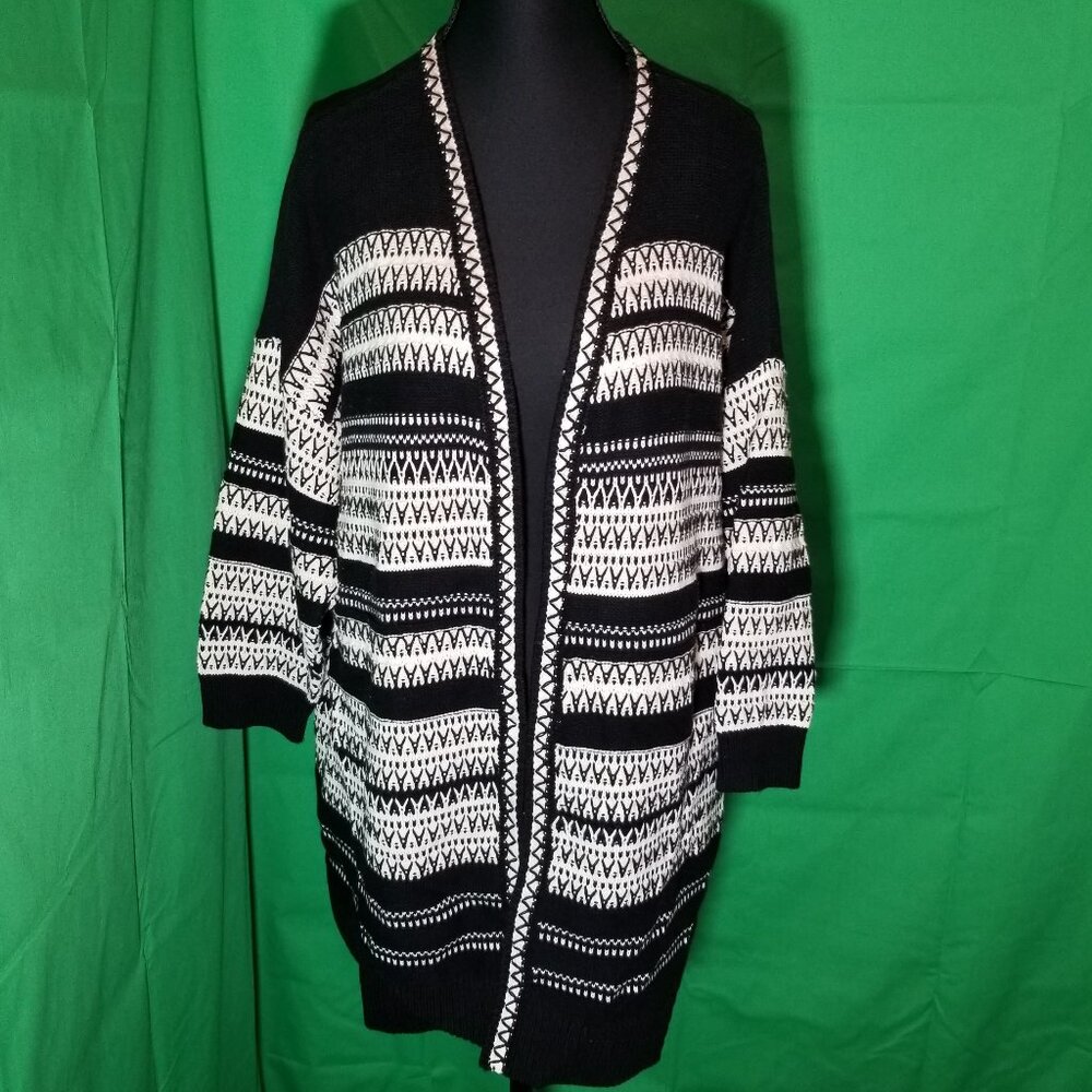 Lane Bryant Size 18/20 Cardigan Black White Ribbed Sweater Aztec Southwestern